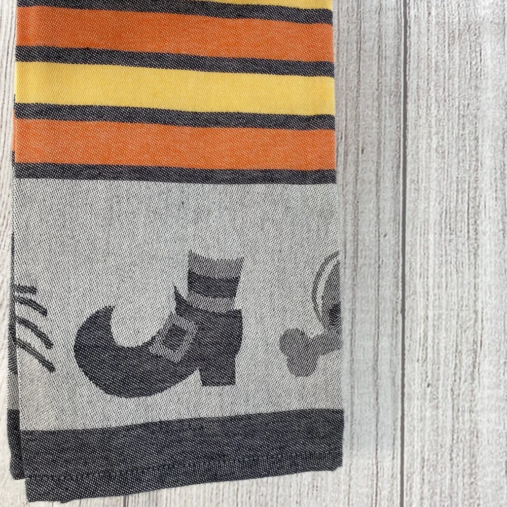 LASA Kitchen Towels (2) Gray Halloween Haunted House Black Cat Gothic Spooky
